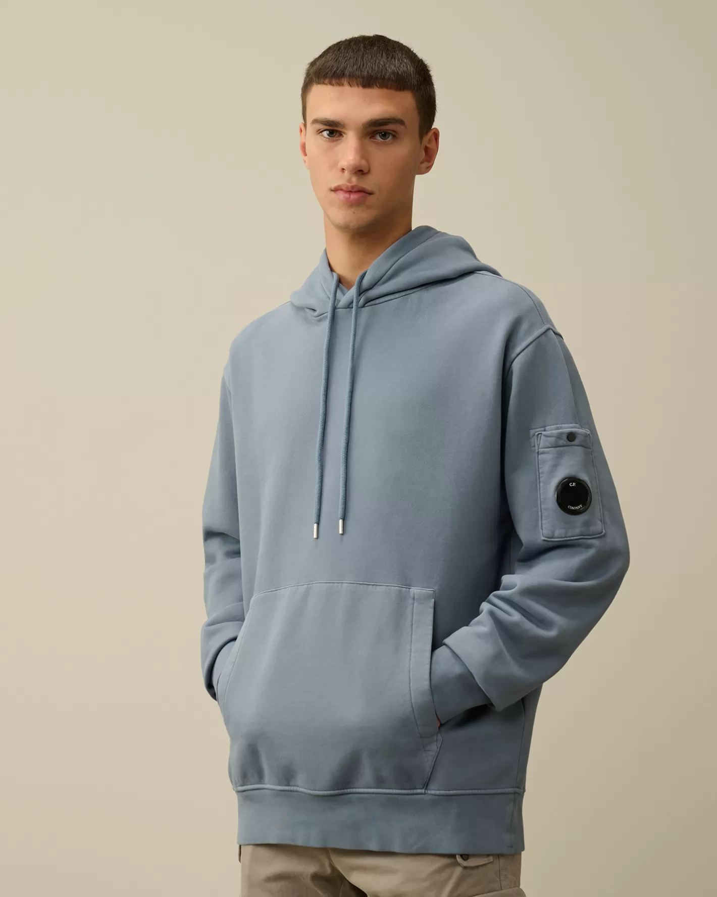 C.P. Company Sweatshirts^Brushed and Emerized Diagonal Fleece Lens Hooded Sweatshirt Flint Stone – Blue