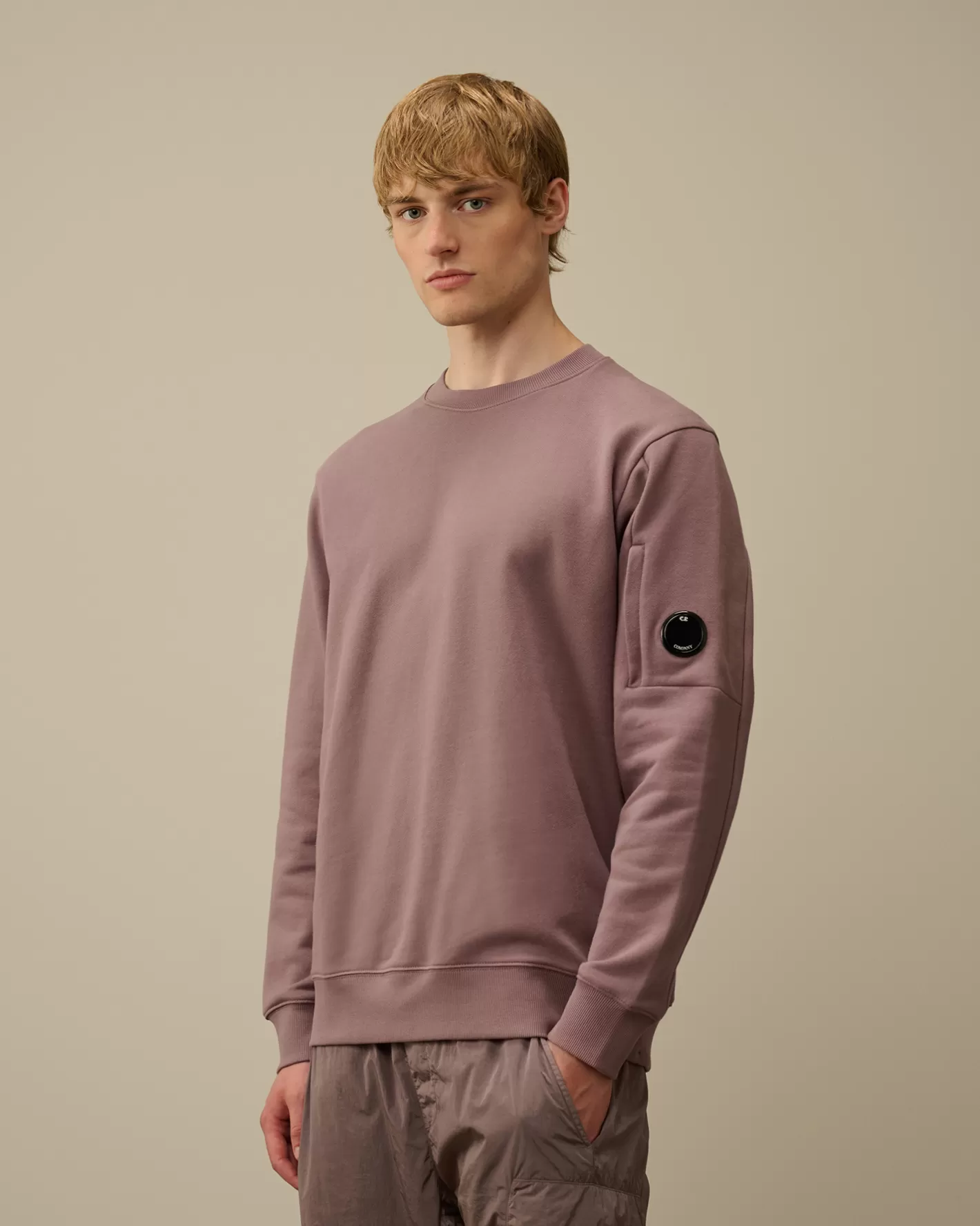 C.P. Company Sweatshirts^Diagonal Raised Fleece Crew Neck Lens Sweatshirt Purple Dove