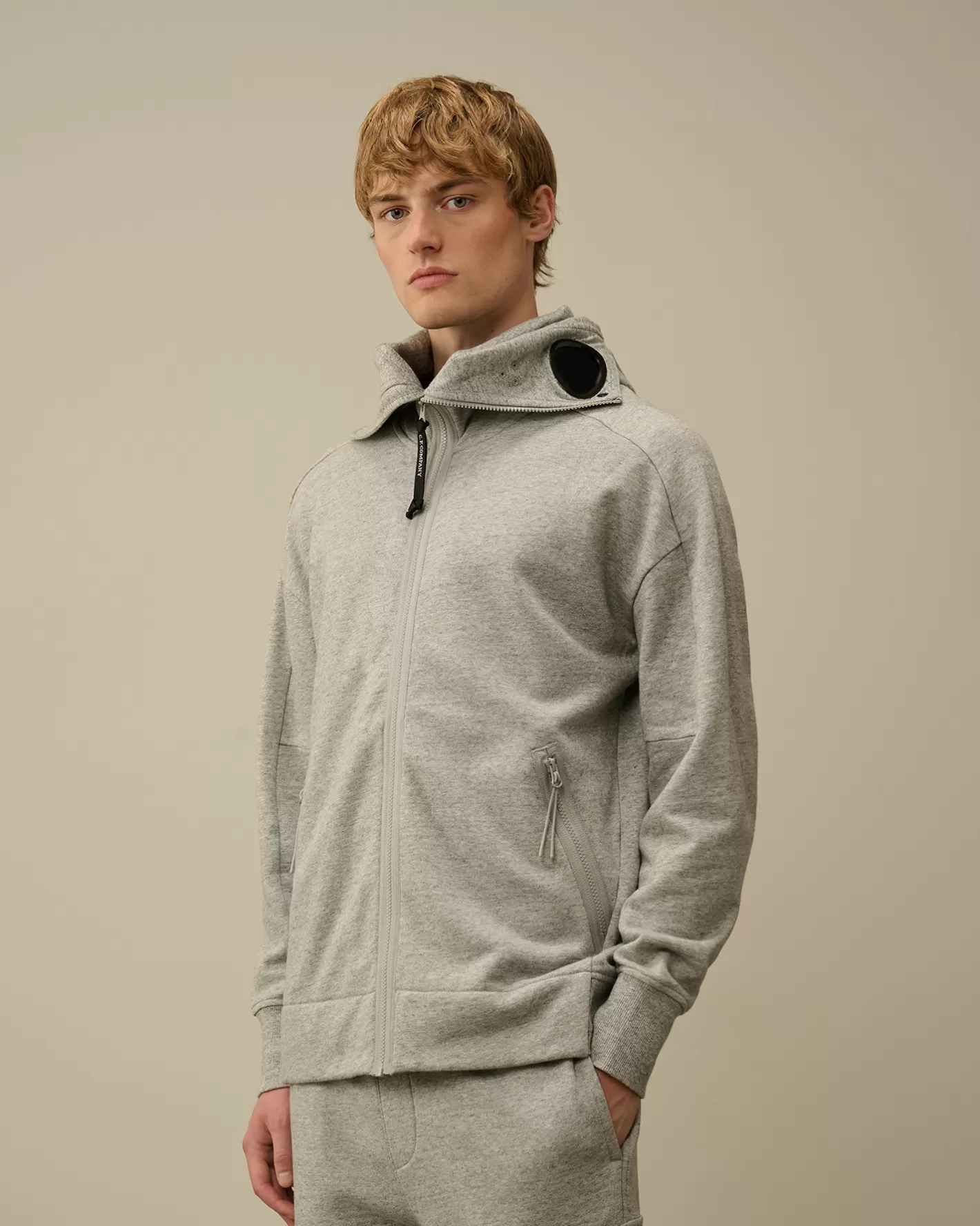 C.P. Company Sweatshirts^Diagonal Raised Fleece Explorer Zipped Hooded Sweatshirt Greystone Melange