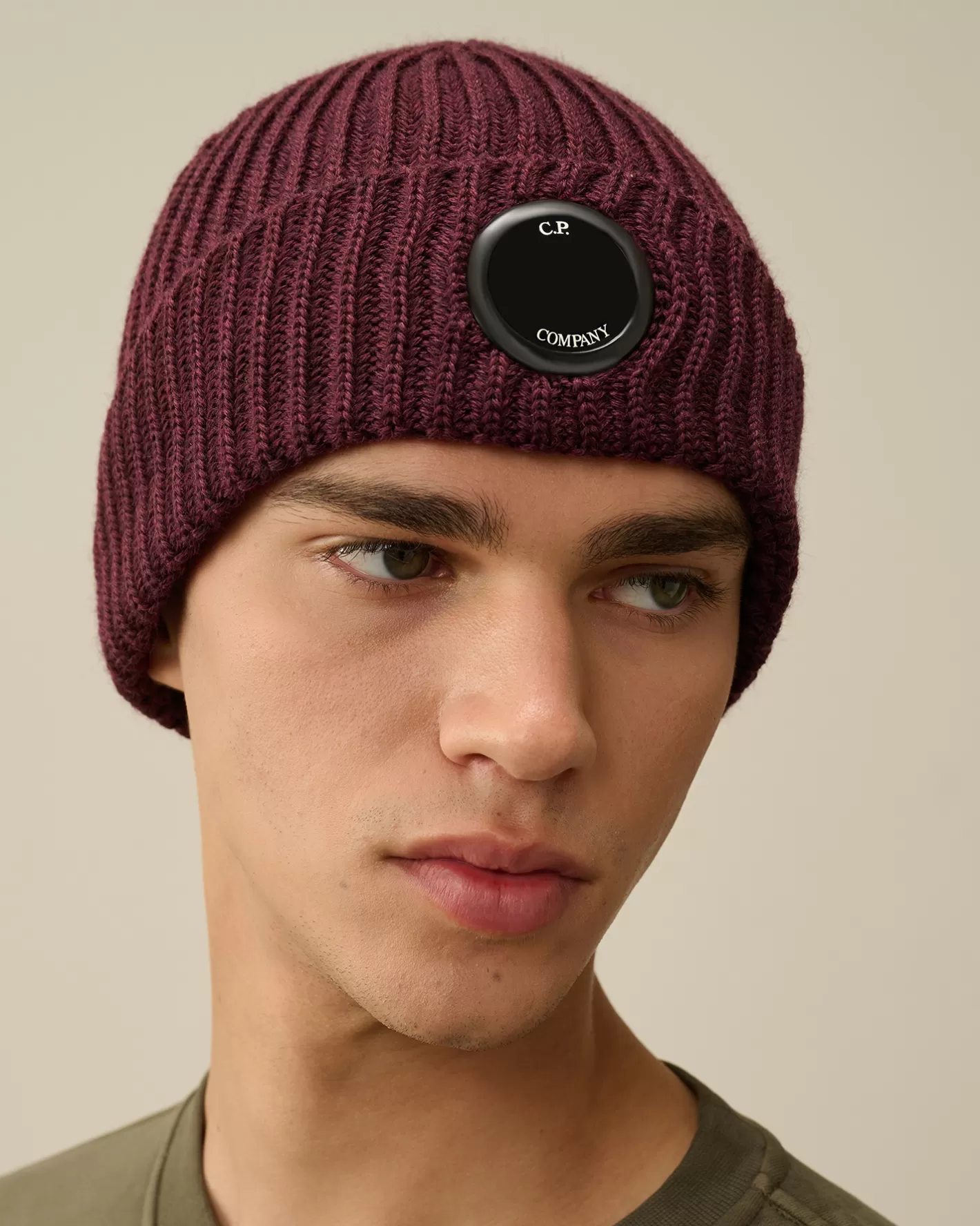 C.P. Company Hats^Extra Fine Merino Wool Lens Beanie Potent Purple