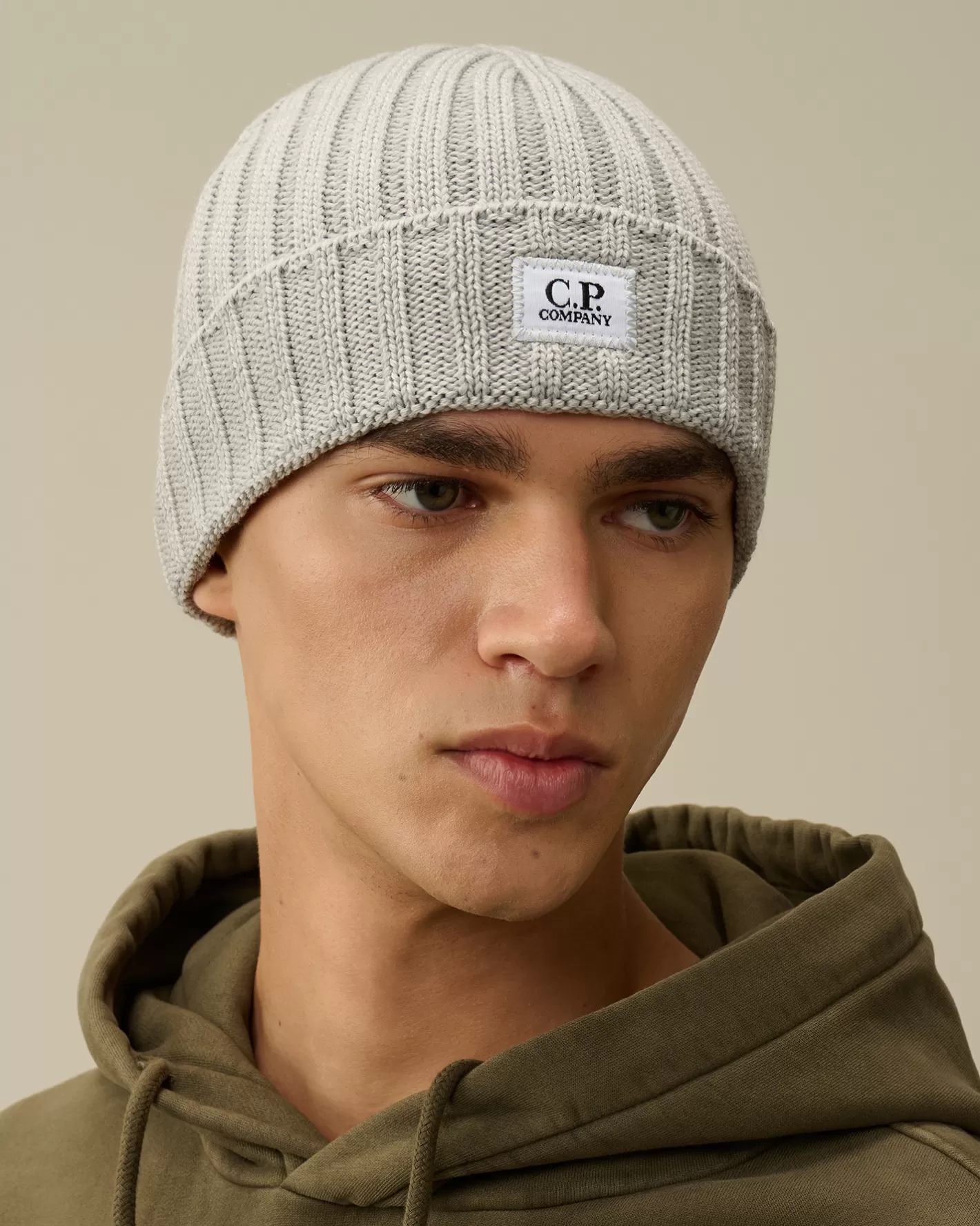 C.P. Company Hats^Extra Fine Merino Wool Logo Beanie Moon Melange – Grey