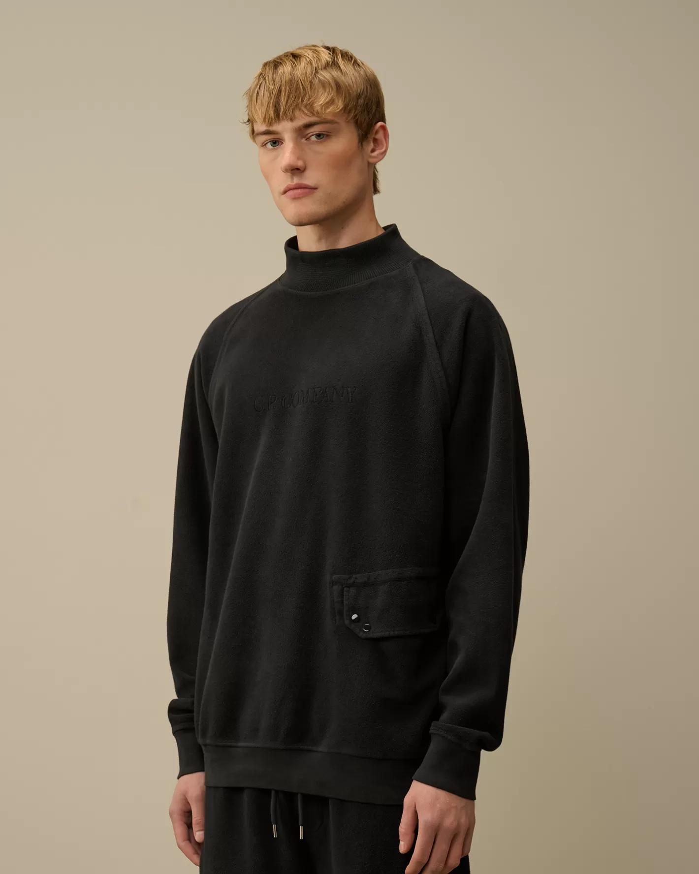 C.P. Company Sweatshirts^Reverse Brushed & Emerized Diagonal Fleece Funnel Neck Sweatshirt Black Sand