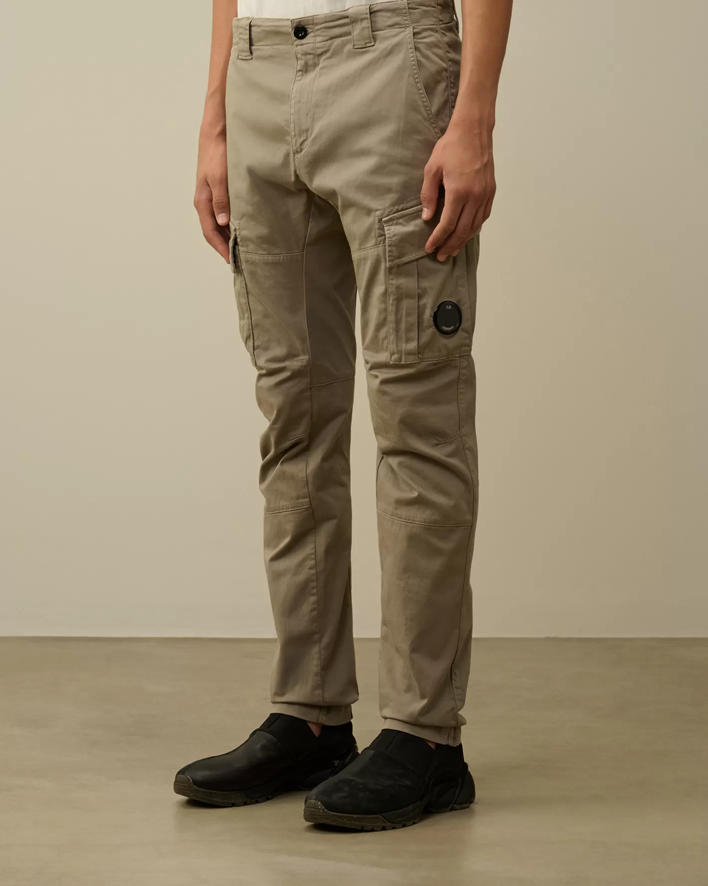 C.P. Company Trousers^Stretch Sateen Ergonomic Lens Double Cargo Pants Vintage Khaki – Beige