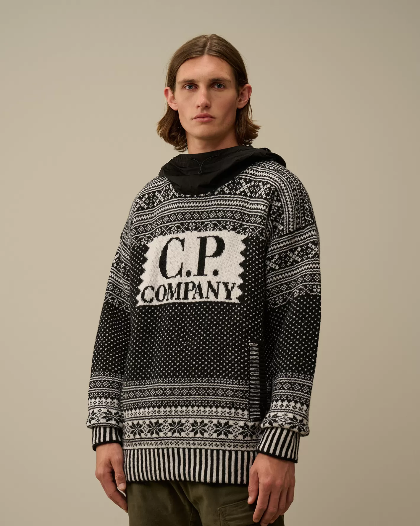 C.P. Company Jumpers^Wool Jacquard Mixed Hooded Logo Knit Var.02 – Black